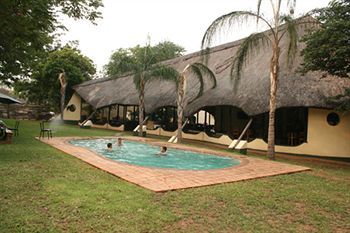 Adventure Lodge Водопад Виктория Экстерьер фото